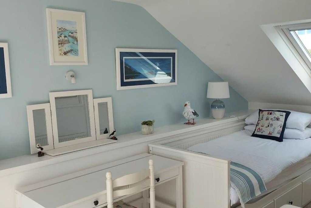 Sea Crest, Beautiful Home In Tenby With Sea Views 外观 照片